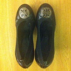 Tory burch Caroline semi heel pumps