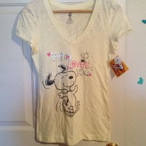 NEW light yellow snoopy shirt. Medium.