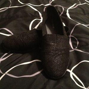 Black with silver shimmer Tom look a likes