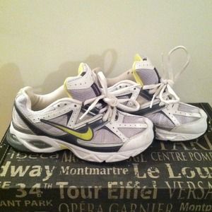 ❗REDUCED❗Nike Running Sneakers