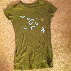 Army green Abercrombie tshirt