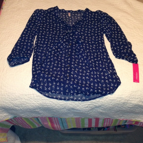 Anchor pattern navy blouse