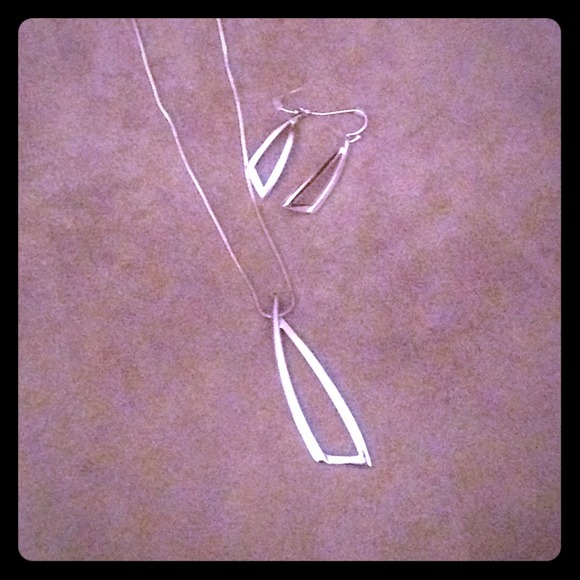 🌟SOLD🌟Premier designs jewelry set