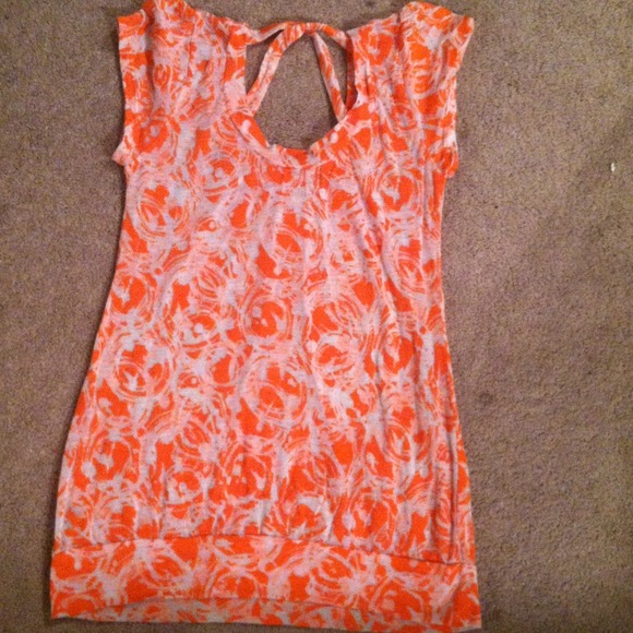Loose fitting T