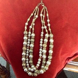 Vintage necklace w/ matching earrings