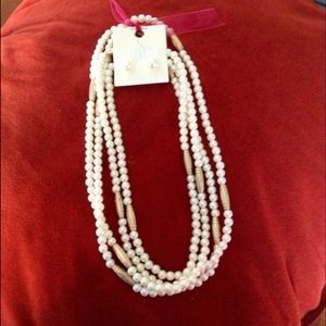 Pearl 26" necklace w/ matching earrings