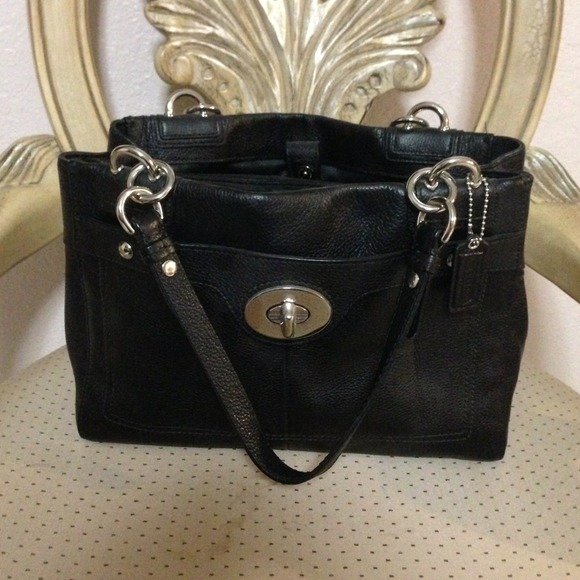 *** Reserved for Mmaff69 ****  black leather purse