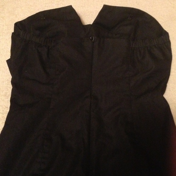 Hug - Picture 3 of 3