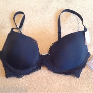 32 C Calvin Klein Bra NWT