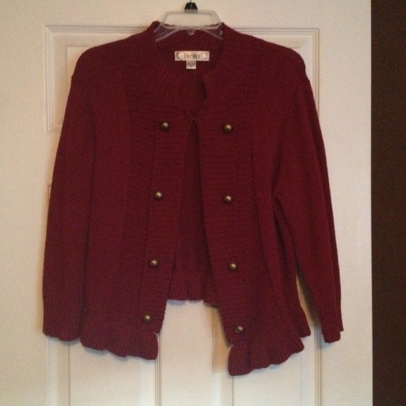Red sweater - Picture 1 of 1