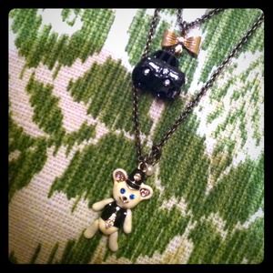 Betsey Johnson British cab and bear necklace