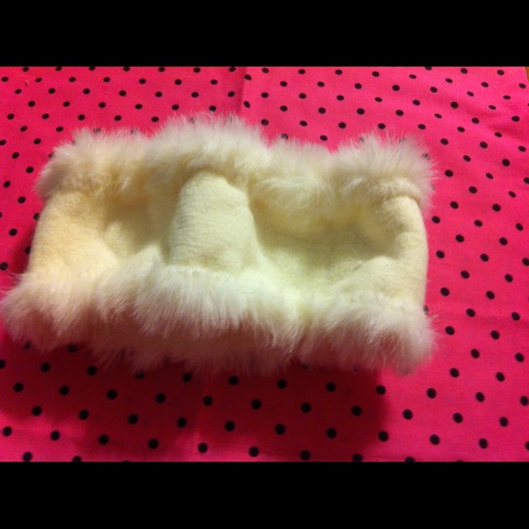 Ear wrap - Picture 2 of 3