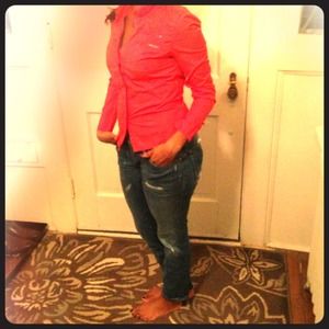 Chic Club Monaco coral button down