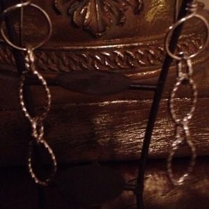 Link Hoop Earring