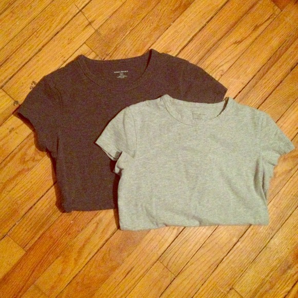 Bundle deal! Two grey banana republic t-shirts