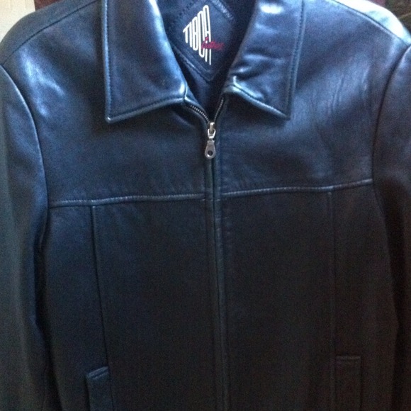 Nice soft Black leather jacket 🚨Reduced -25.00