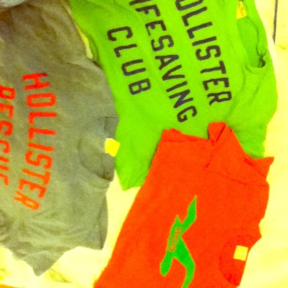 LOT OF 3! Medium Hollister tees