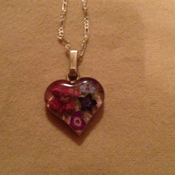 Jewelry Set - Picture 2 of 3