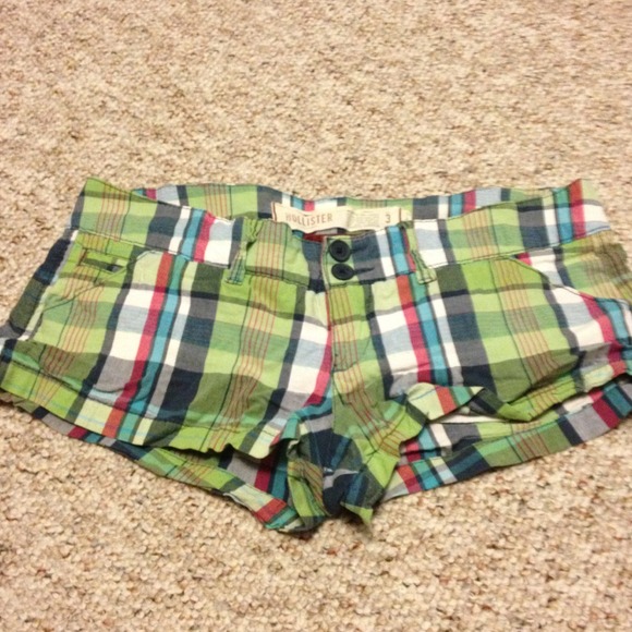 Plaid hollister shorts