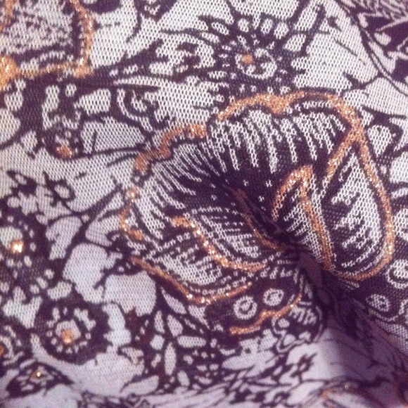 Karen Kane lifestyle. XL. Classy see-through top. - Picture 2 of 2