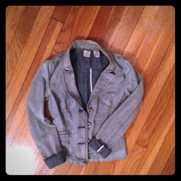 Light denim blazer