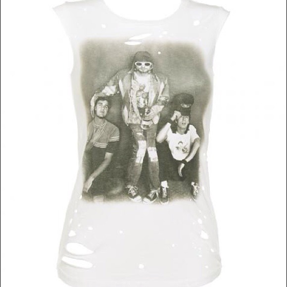Ladies Nirvana Studio Photo Distressed Muscle Tee - Picture 3 of 3