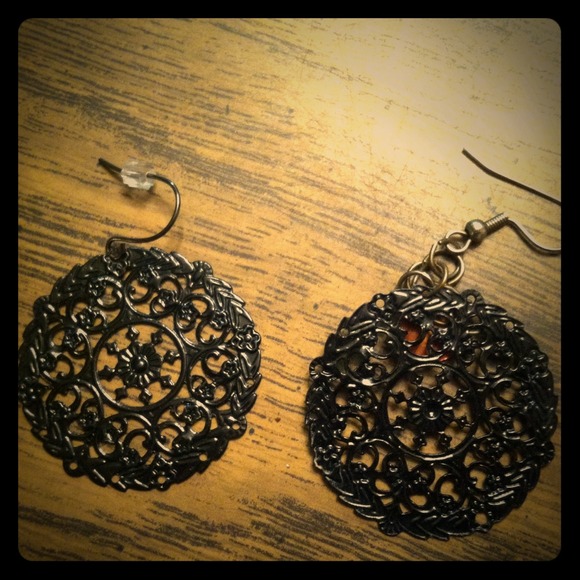 Black Earrings!