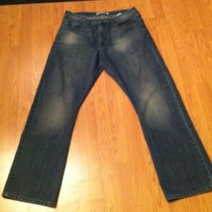 Mens wrangler jeans. 34/32