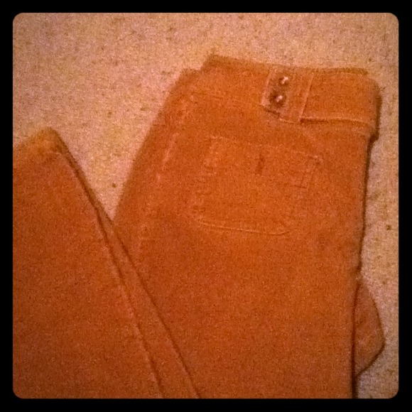 I am selling these Canyon River Blues stretch pant