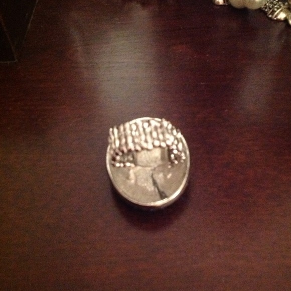 Cute ring - Picture 2 of 2