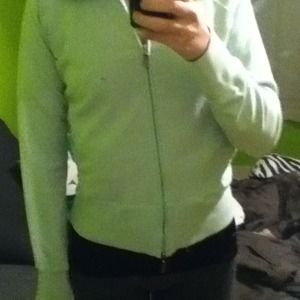 BUNDLE Sold- o'neill Zip up & L.  Sophia neckl