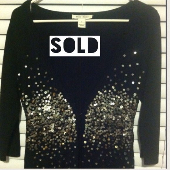 🚫Sold🚫White House Black Market Sweater