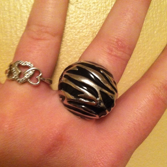 Black and Silver Circle Ring!