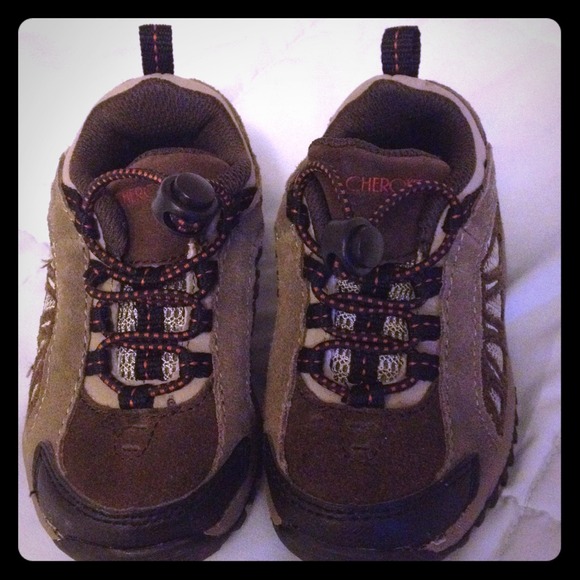 ⭕SOLD⭕Brand new toddler boy shoes