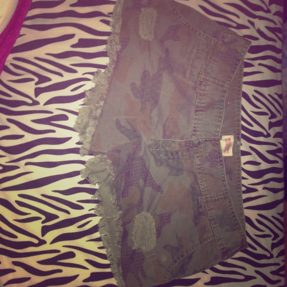 Camouflage Shorts Size 5