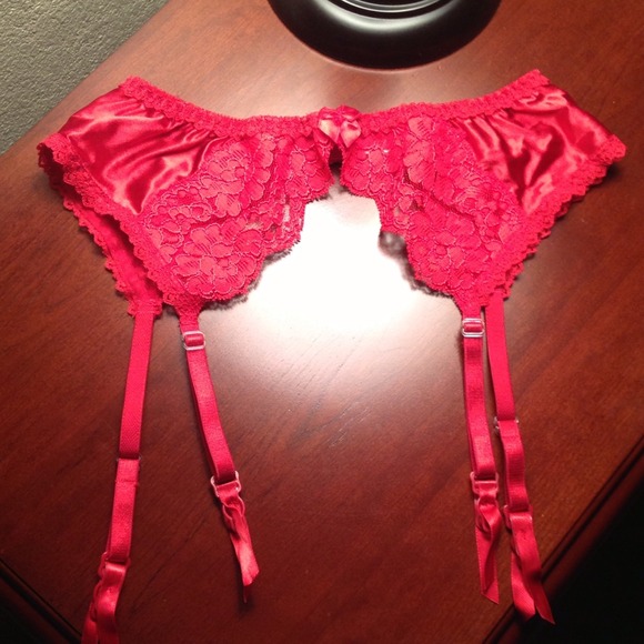 ❌SOLD❌$5 Sexy garter belt medium