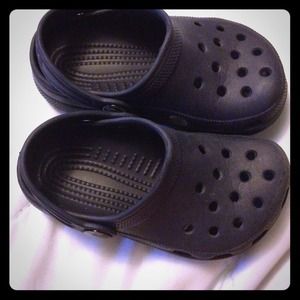 Used navy blue crocs