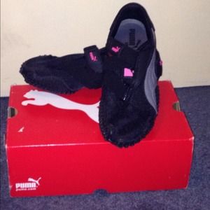 REDUCED💰Puma Mostro Mesh Shoe