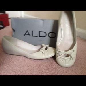 NIB ALDO Hidden Wedge Shoes