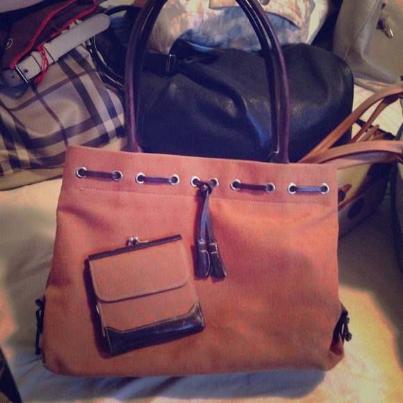 D&B canvas tote