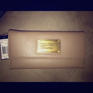 SOLD✋✋✋✋Authentic Marc by Marc Jacobs Wallet