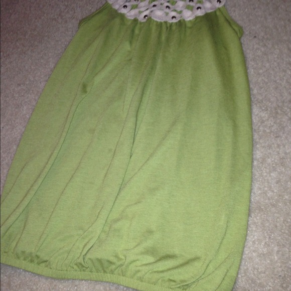 Summer top - Picture 2 of 2