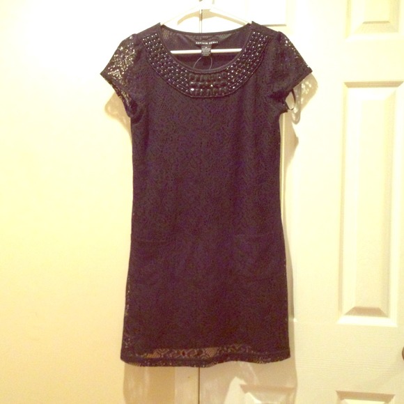 Antilia femme lace dress