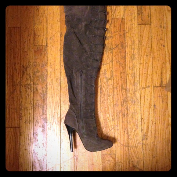 thigh high Suede heel boots