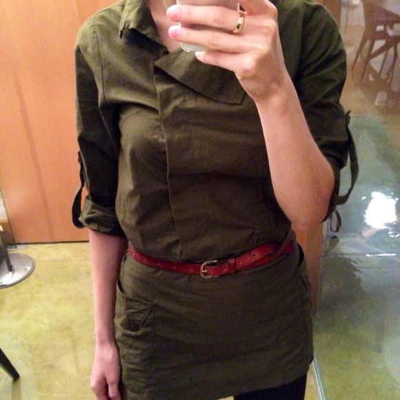 Army Green Safari Tunic. - Picture 3 of 3