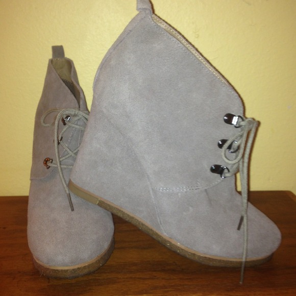 LIKE NEW, tan suede  wedge booties.