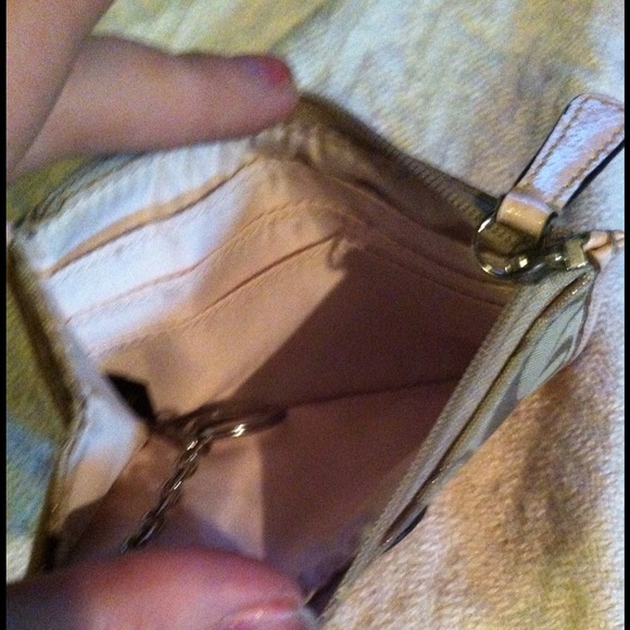 🌟AUTHENTIC COACH WALLET🌟 beige & pink sparkly!!! - Picture 4 of 4