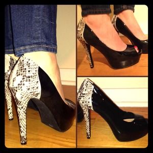 Price reduced from $45 to $39! 💥Jessica Simpson💥