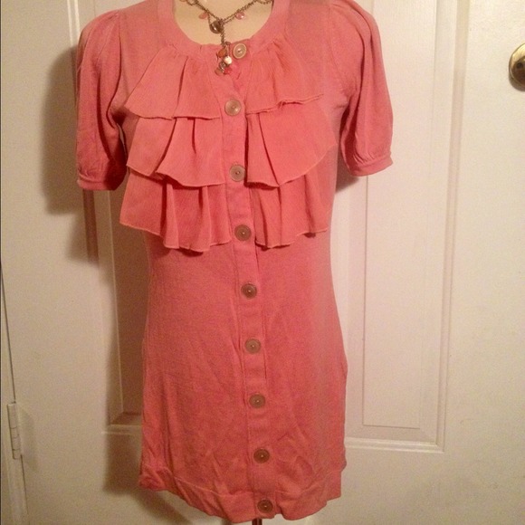 Feminine ruffled cardigan