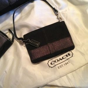 **SOLD** Coach wristlet
